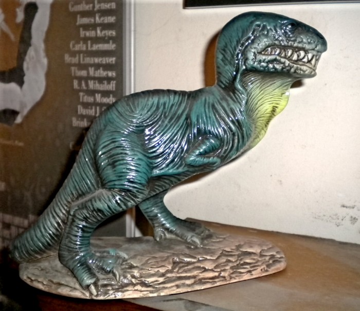 ceramic-Tyrannosaurus2-700x604