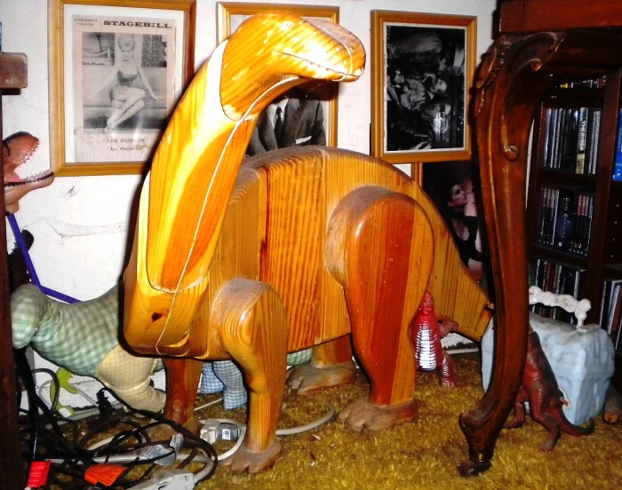 wooden-sauropod