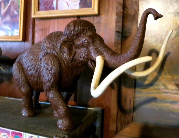Mammoth model kit