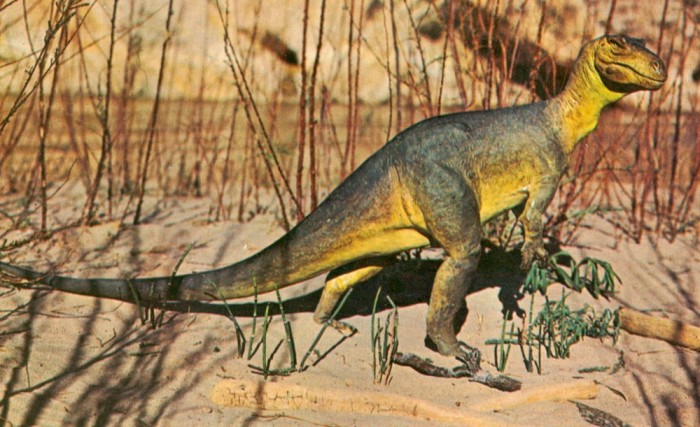 Knight-Allosaurus-sculpture-